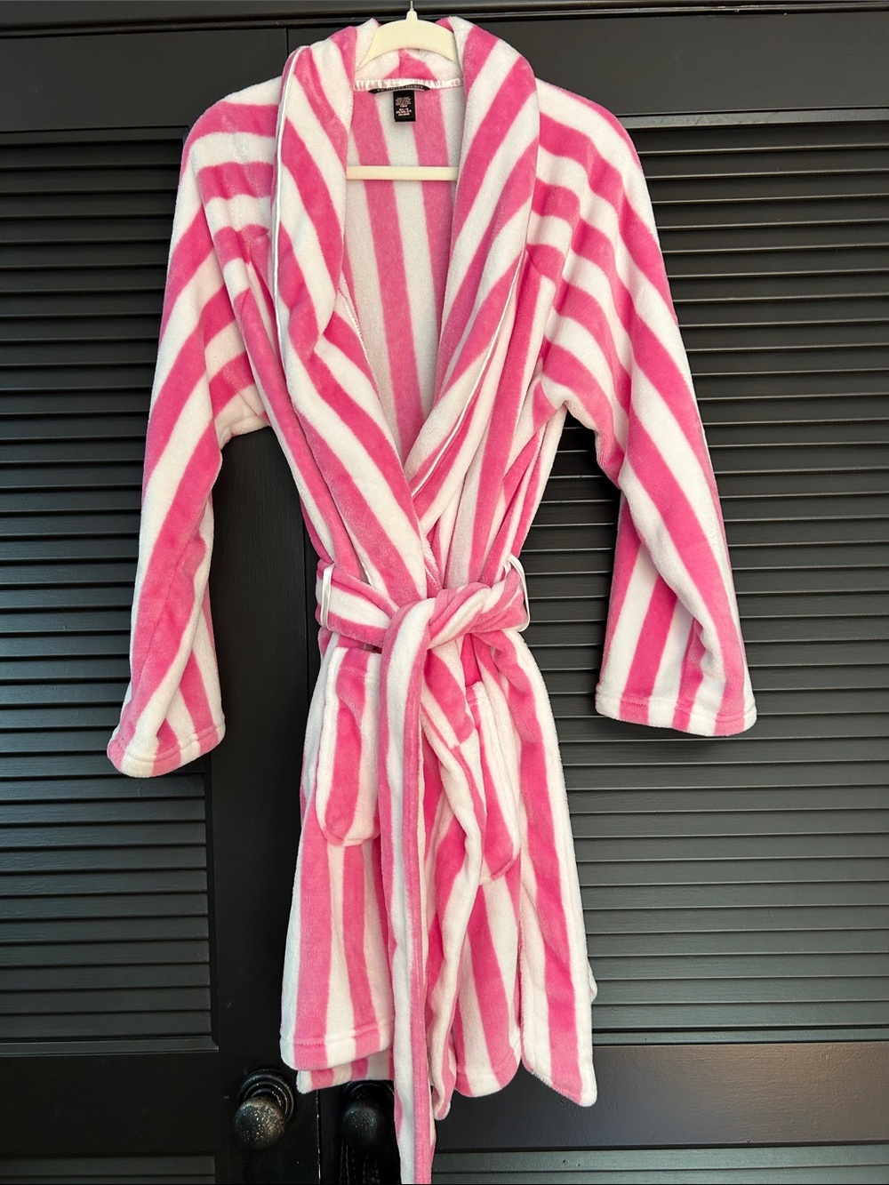 Victoria’s Secret Plush Pink and White Stripe Shawl Collar Robe for Women, M/L